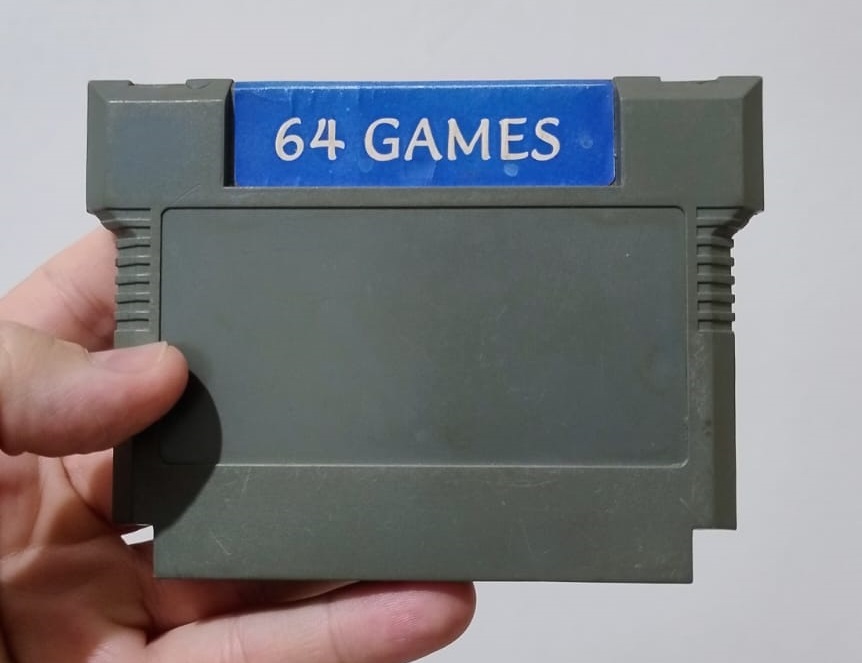 Cartucho NES 64 jogos original cinza